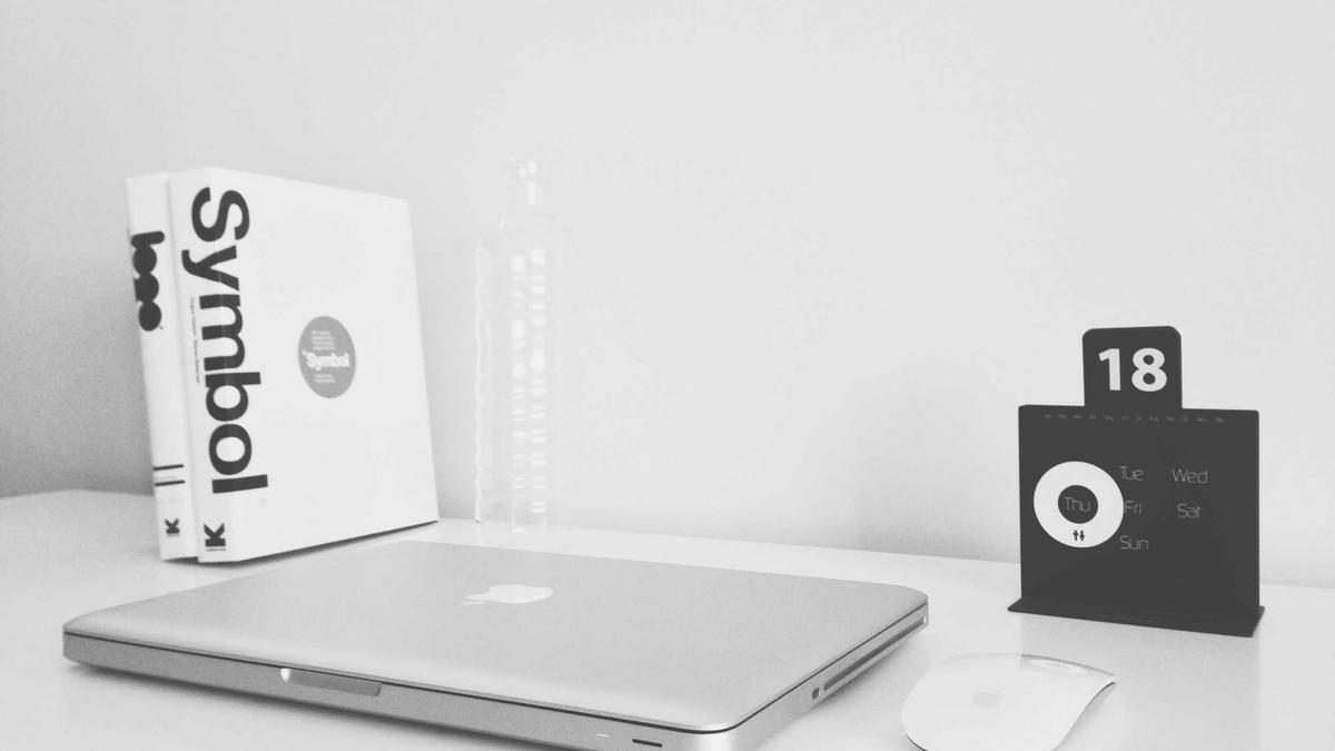 Interviu: Cum construiești tensiune fără zgomot